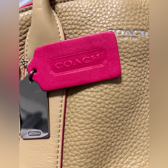 Leather Coach handbag - Picture 2 of 7